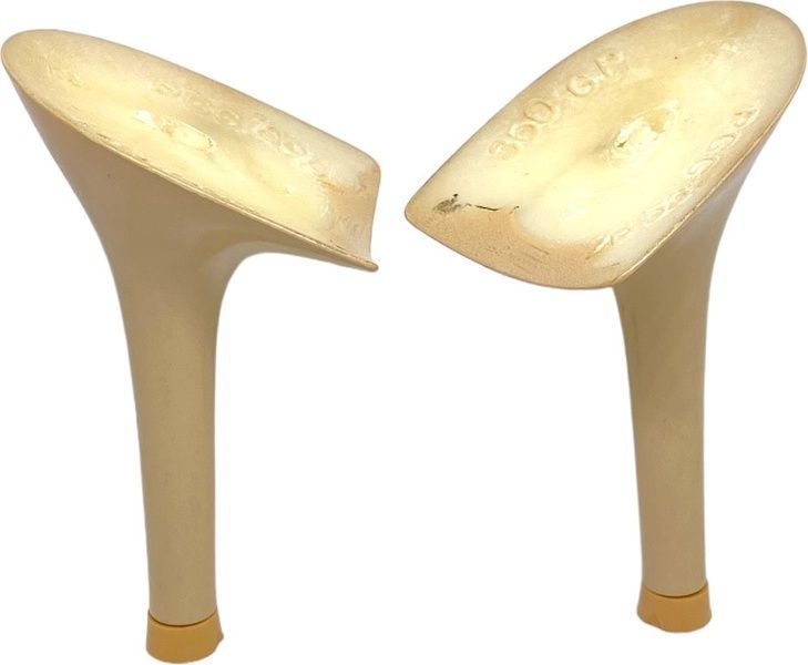 , Dostępny